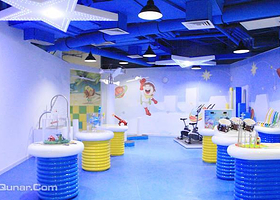 青岛海航万邦儿童游乐园