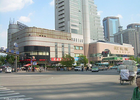 广场长城假日酒店