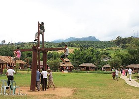 拜县华人山地村