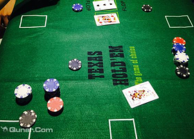 花芊玥夏桌游吧