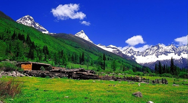 四姑娘山