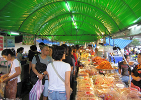 恰图恰周末市场