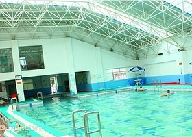 兴庆花园游泳馆
