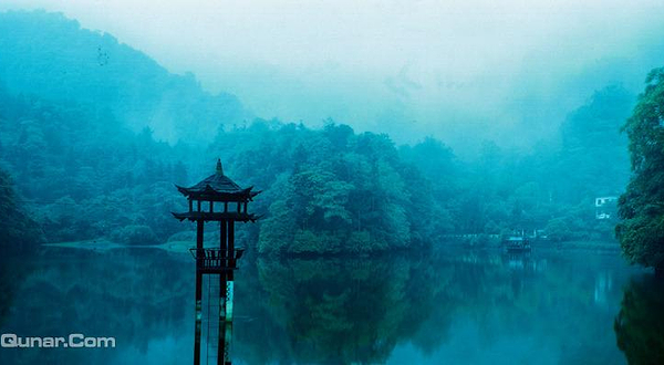 青城山