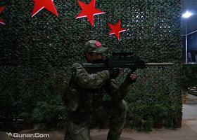 老小孩室内实弹真人CS俱乐部