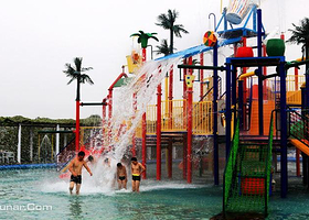 新颖水上乐园