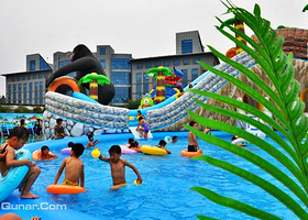 锦艺青苹果水上乐园