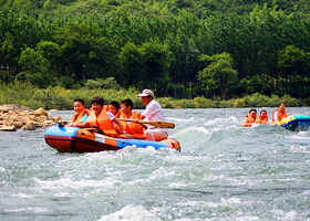 金水岸冲浪漂流