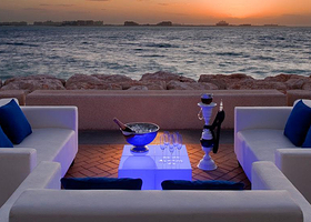 BAB AL YAM 池畔餐厅