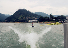 东江湖黄草水上娱乐中心