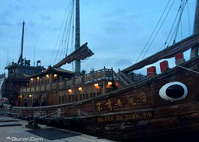 “不肯去观音号”仿古游船