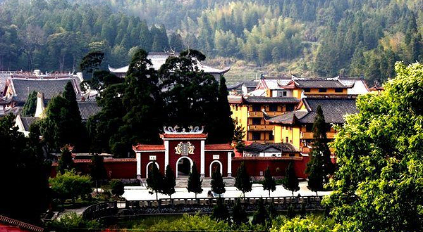 福建闽侯崇圣寺