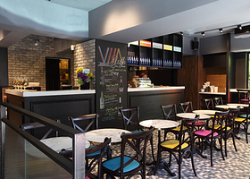 VIIA Cafe