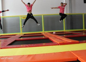 蹦吧蹦床主题公园