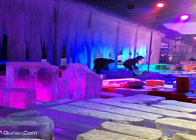 中天未来方舟极地冰雪世界—冰雕主题乐园
