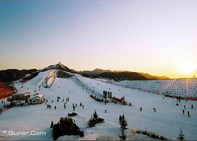 京东大溶洞滑雪场
