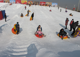 互助彩虹冰雪节