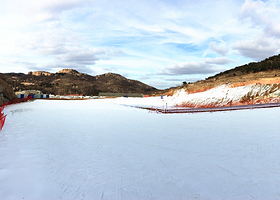 蓬莱艾山滑雪场