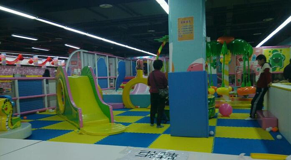 哈皮小孩北京潘家园店