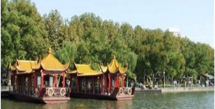 杭州西湖游船票价表 5971e78d4a9ed90490.water.jpg_710x360_67de486a.jpg