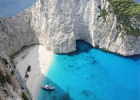 扎金索斯岛蓝洞