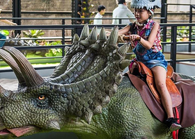 恐龙博物馆 (Dinosaur Planet)