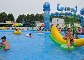 东岭滑雪度假村水上乐园