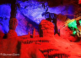 野三坡拒马河溶洞漂流