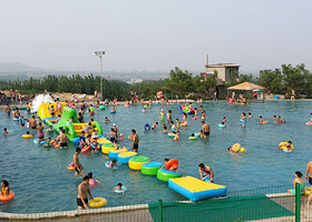 望山农庄戏水乐园