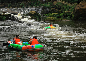 宜宾七洞沟漂流