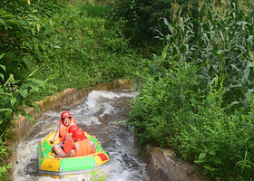 飞龙峡都市休闲生态旅游区