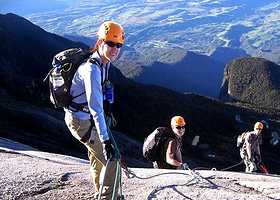 沙巴神山公园 FERRATA 攀岩