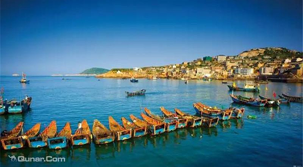 朱家尖漳州渔村出海捕鱼