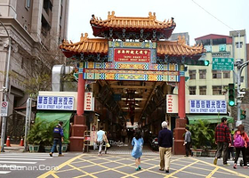 华西街观光夜市