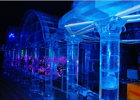 郑州首届冰雕花灯嘉年华