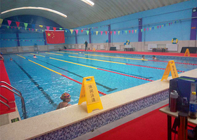 迈尚游泳健身