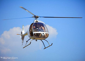 直升机飞行体验