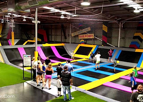 BOUNCE室内弹床乐园