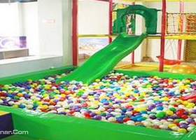 快乐宝贝亲子游泳馆