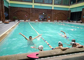 海尚运动会所恒温游泳馆