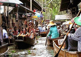 曼谷市区至丹嫩沙多水上市场接送服务