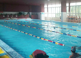 硚口区青少年恒温游泳馆