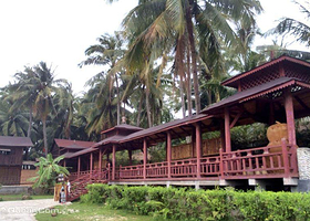 椰田黎苗风情村