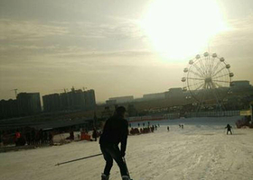 新城滑雪场