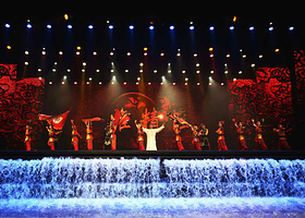 大型现代原创武术表演秀《武传奇》