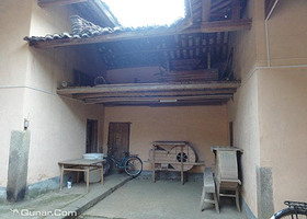 王首道同志故居