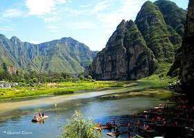 聚龙湾高山滑水漂流