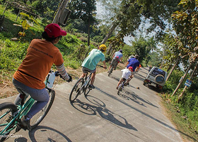 Segway Gibbon平衡车骑行