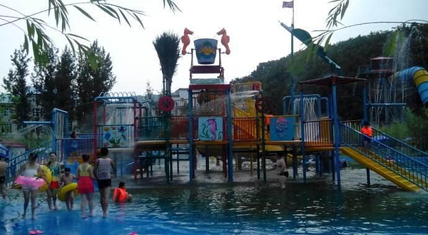 台儿庄水上乐园