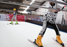 顽雪ColorSnow滑雪基地（赤湾店）